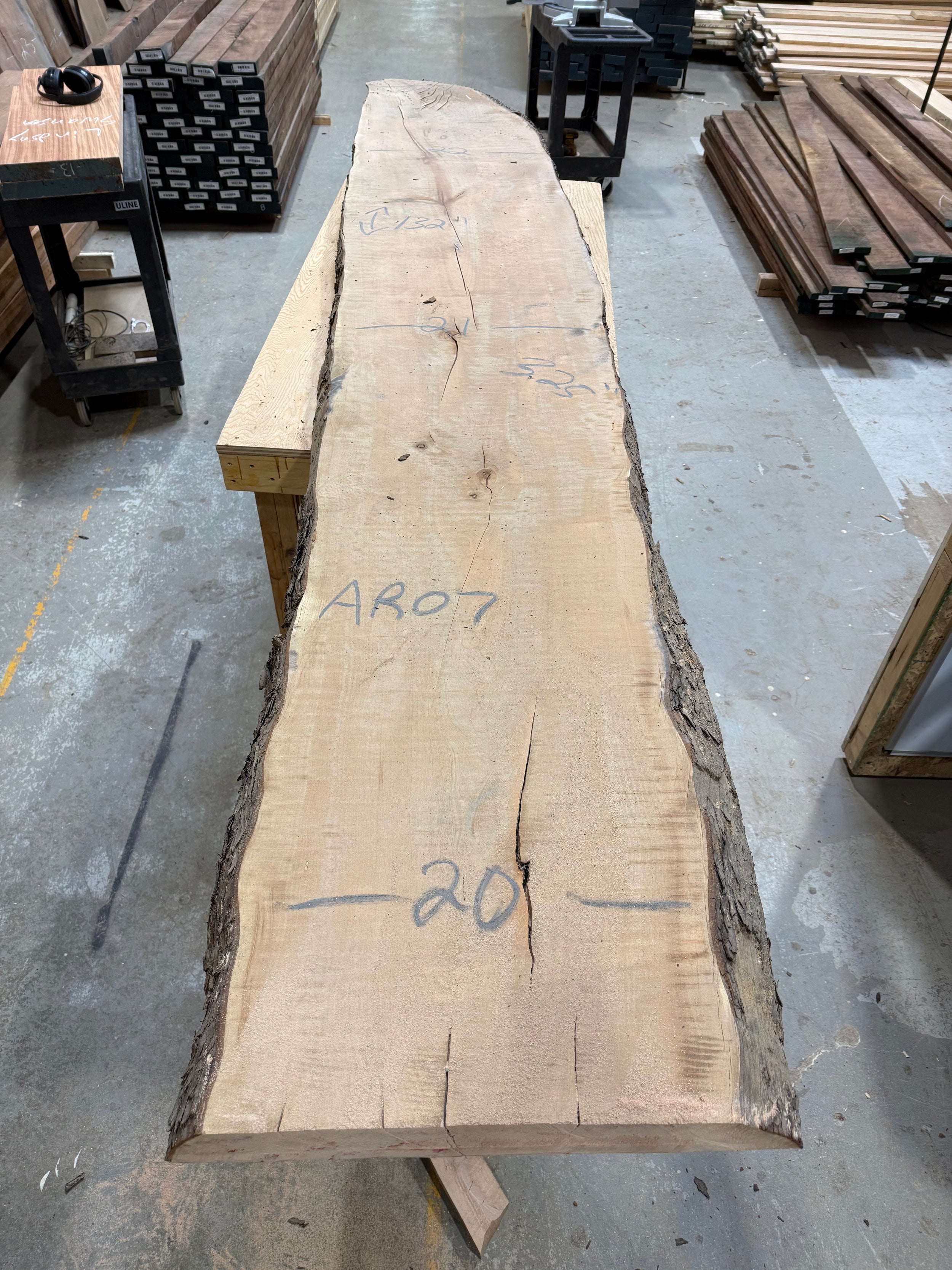 Arbutus Live Edge Slab AR07 132x20-22x3.25"